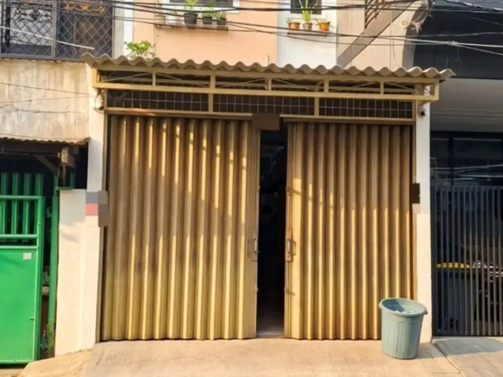 JUAL  RUKO / RUKAN 4 LANTAI COCOK UNTUK USAHA / KANTOR DI TAMANSARI - JAKARTA BARAT