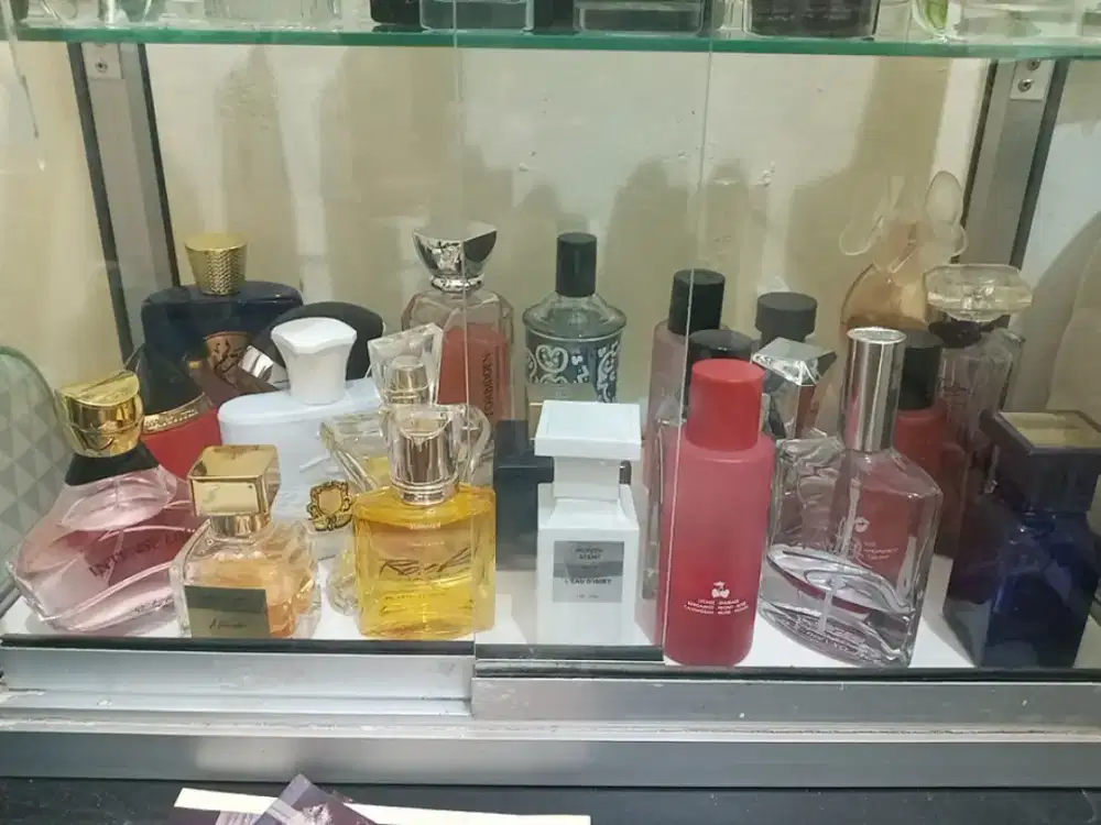 Obral parfum original ( murah dan nego)