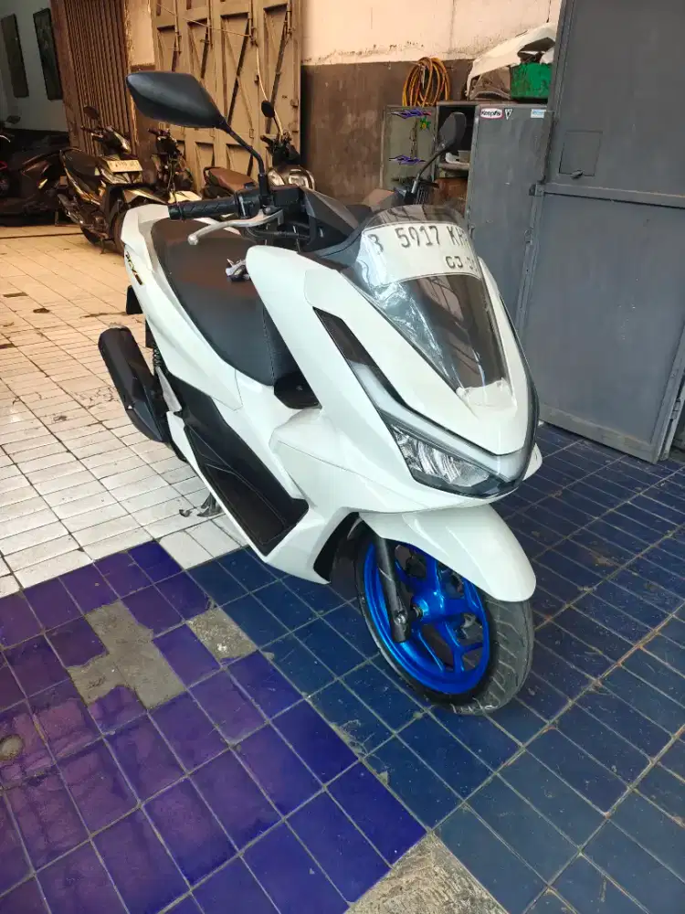 Vario 160 cbs 2025 km 14rb dp 1jt kii oda