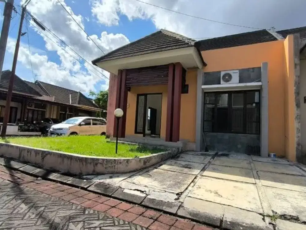 Dijual Rumah di Dalam Perum One Gate System, Keamanan 24 Jam & Hanya 5 Menit ke UAD
