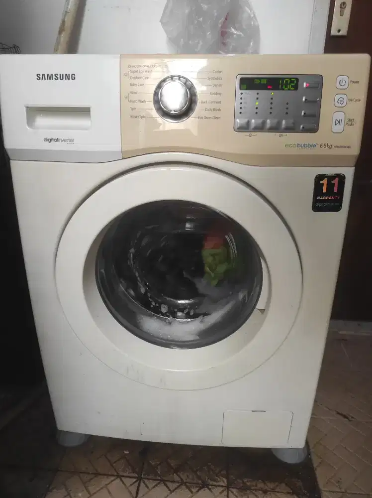 Samsung WF650U2BKWQ front loading