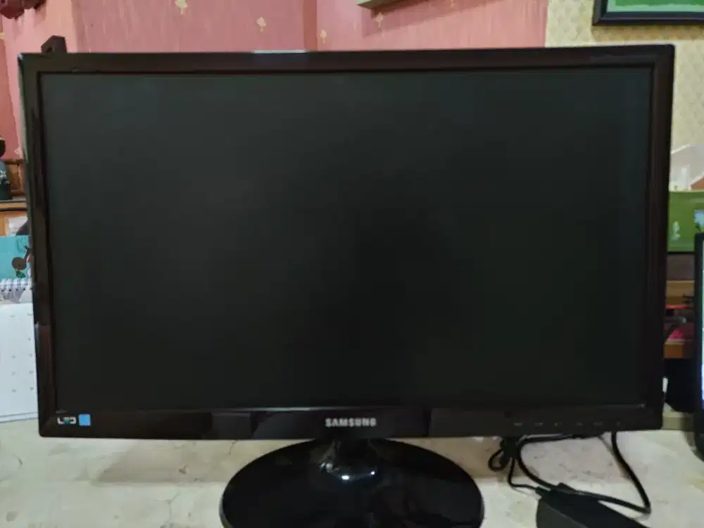 Monitor Samsung LED 24 inch