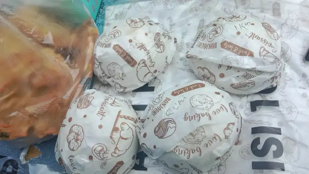 Bismillah jual Nasi cokot/ nasi kepal bu win