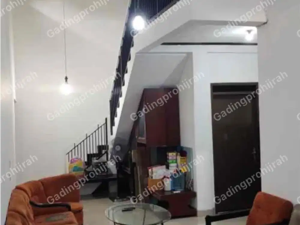 Disewakan Rumah 2 Lantai Di Randusari Antapani Bandung