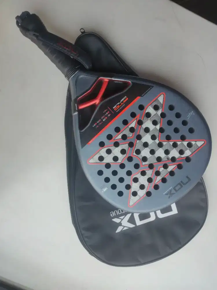 Raket Padel Second Nox at10 Genius 18k Alum 2025 Agustin Tapia