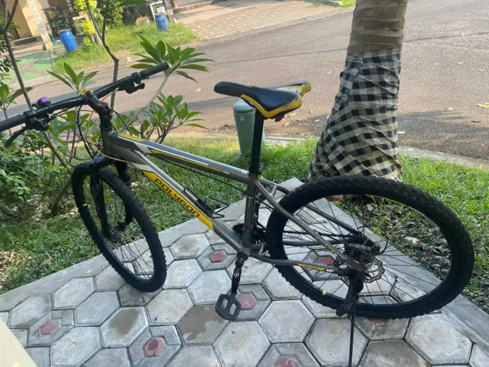 Sepeda Gunung Polygon Monarch 5 cakram new istimewa