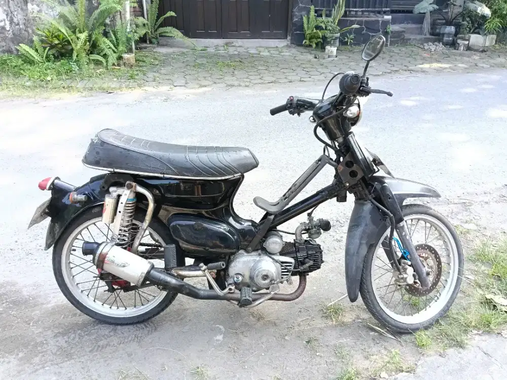 Honda C70 basic Astrea c86 th 82 Mesin halus siap touring i