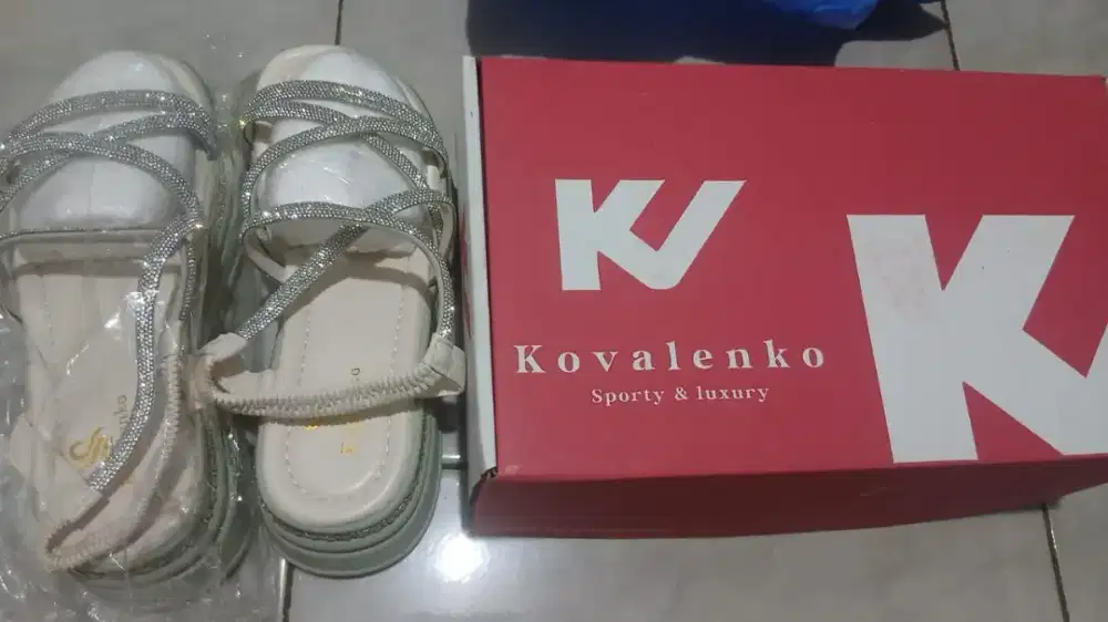 Sandal wanita pink