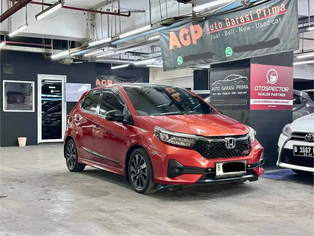 Honda Brio RS AT Facelift 2023 Orange Automatic 2024