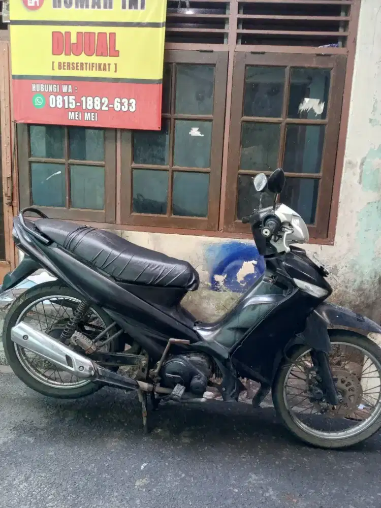 Jual motor Vega ZR tahun 2010 surat2 lngkp STNK BPKB faktur ada