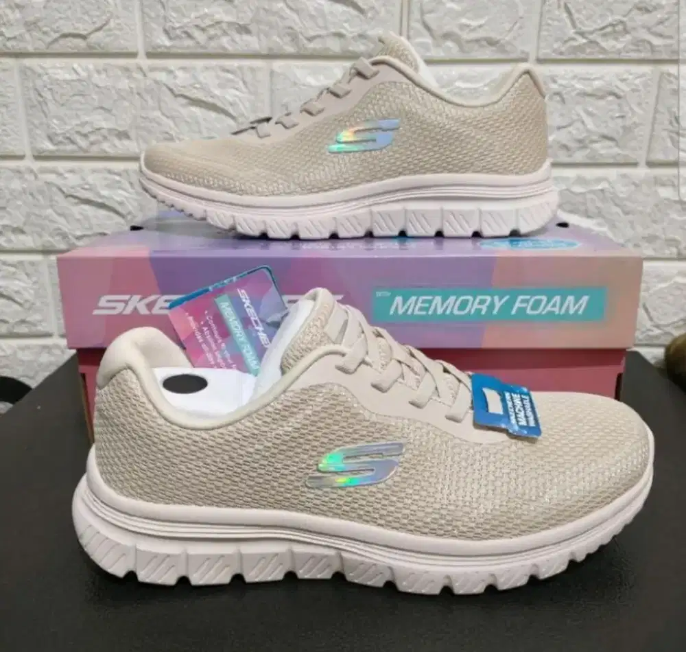 Sepatu Olah raga wanita