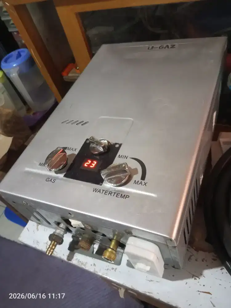 Water heater gas