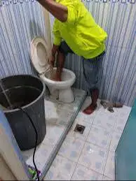 Sedot WC tersumbat
