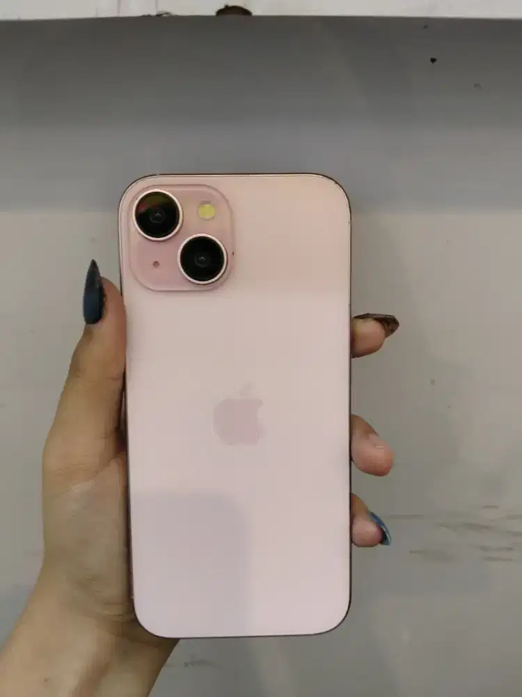 iPhone 15 128GB