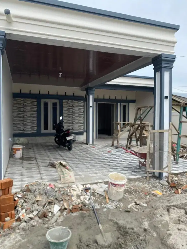 Rumah pinggir jln di tembung
