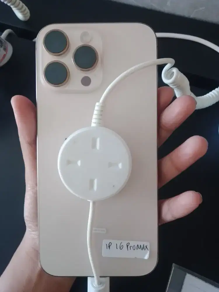 Dijual hp iPhone 16 pro