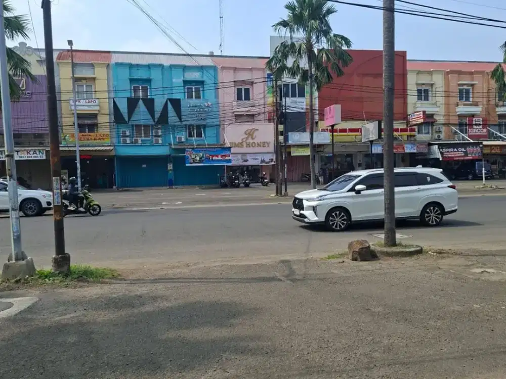 Disewakan & Dijual Ruko 3,5 Lantai Bulevar Hijau Kota Harapan Bekasi