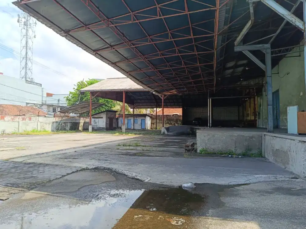 Gudang lokasi Nol Jalan Sangat Strategis Jalan Rajawali