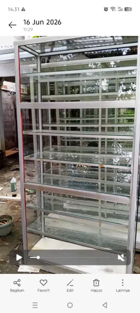 Etalase bekas ukuran tinggi 2 meter