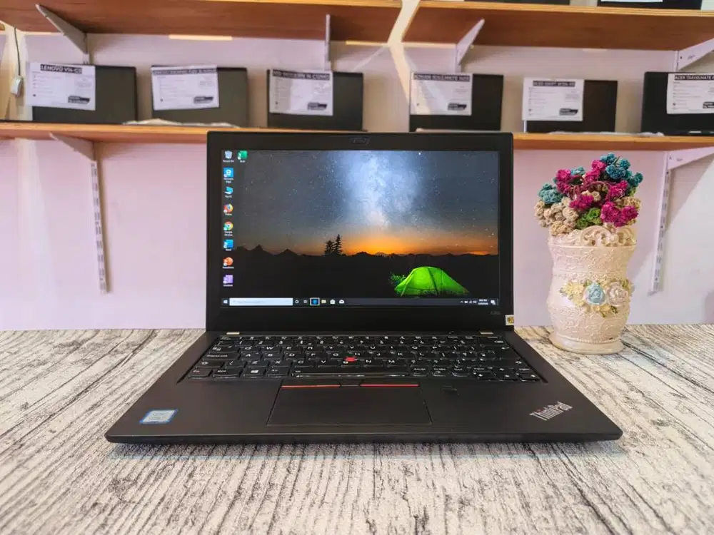 Laptop second LENOVO THINKPAD X280 Intel Core i7-8350U Ram 16GB