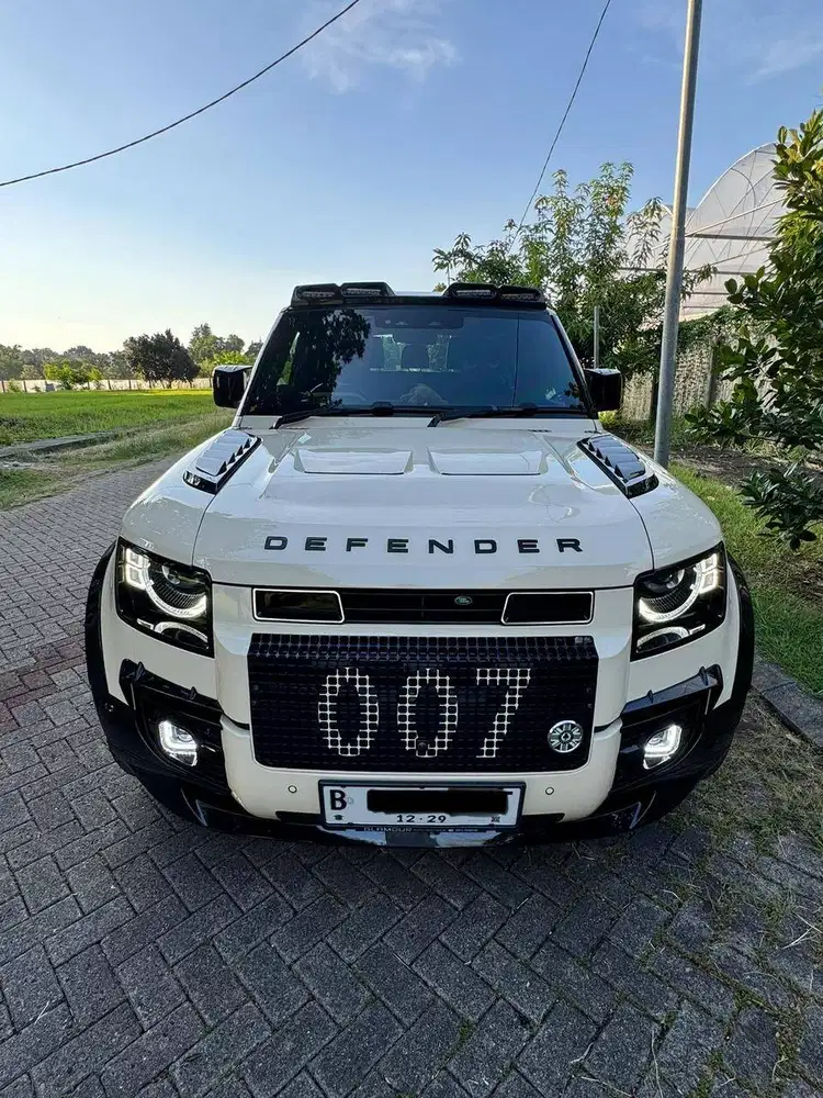 LAND ROVER DEFENDER 90 3.0X DYNAMIC P400 2023 HITAM 3 DOORS AT MATIC