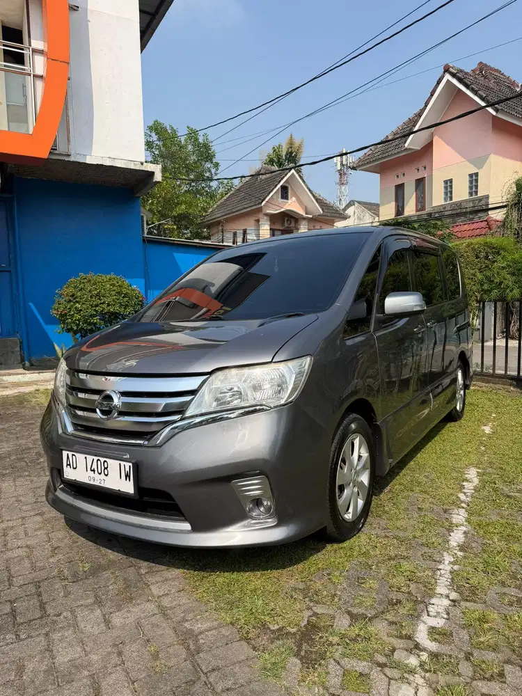 Dijual Nissan Serena HWS 2015