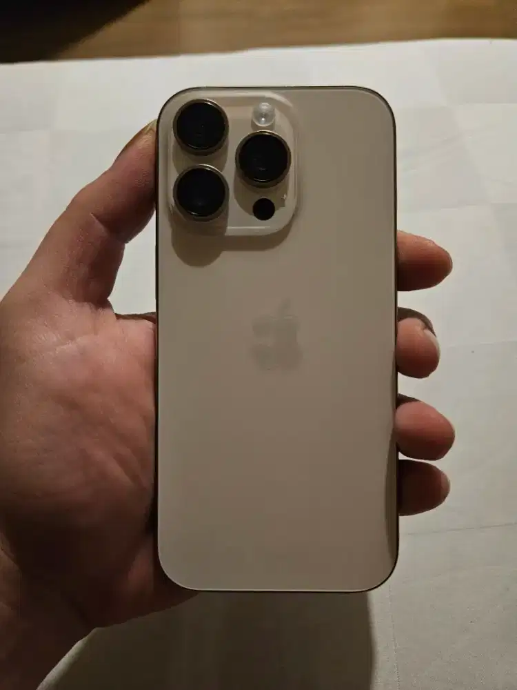 Iphone 16 pro 128 (sinyal aman)