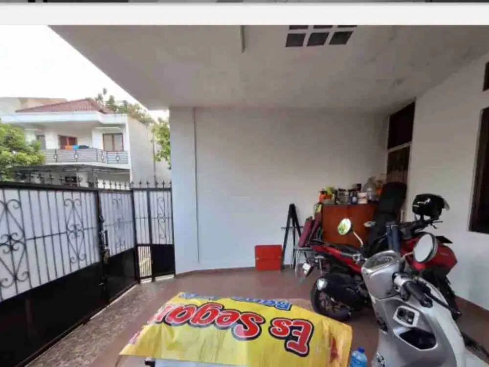 Dijual rumah lingkungan Nyaman Pondok kelapa Jakarta timur