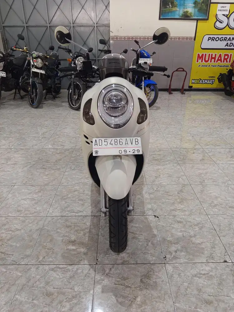SCOOPY PRESTIGE 2024