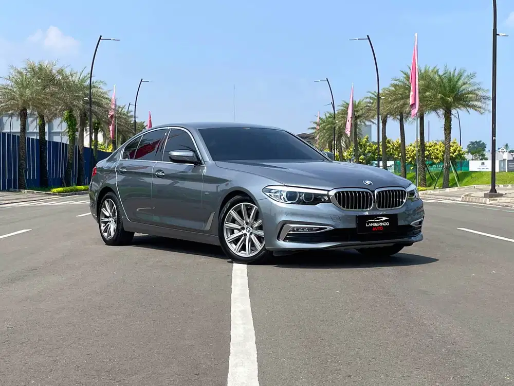 BMW G30 520i LUXURY LINE 2.0 TURBO 2019 VERY LOW ODO !! 2018