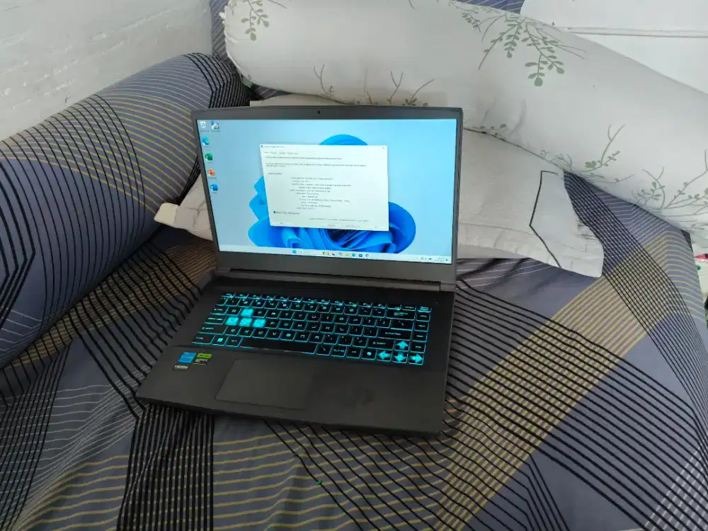 laptop msi rtx 2050 core i5 12450H 8/512GB SSD Nvme