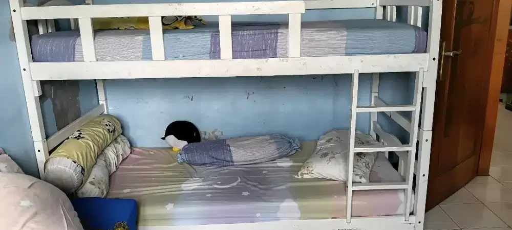 Tempat tidur tingkat