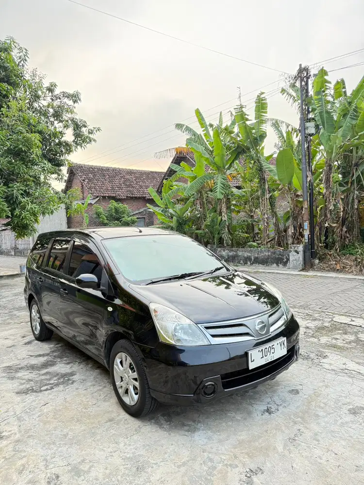 Nissan Grand livina 2013 Bensin