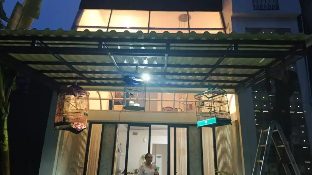 Kanopi baja ringan