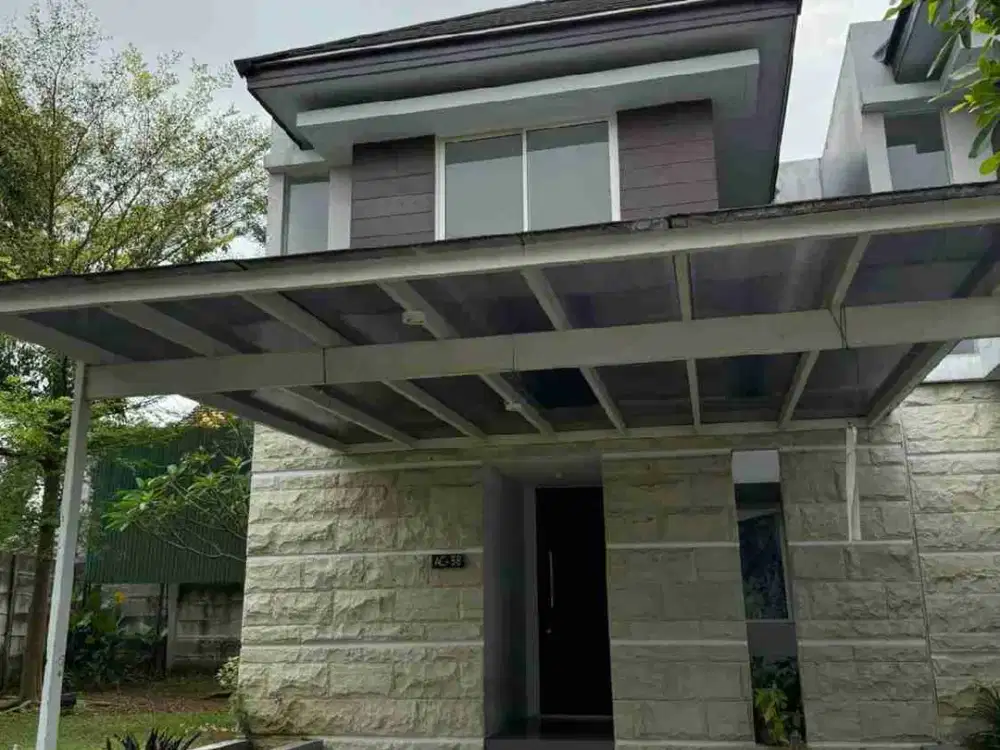Rumah bagus murah Graha Natura Surabaya dekat Gwalk citraland pakuwon mall