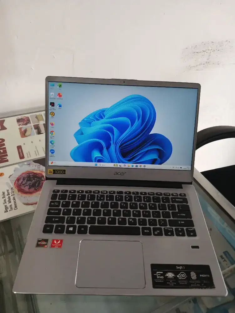 Laptop acer Swift sf314 amd ryzen 5 3500u ram 8 ssd 512