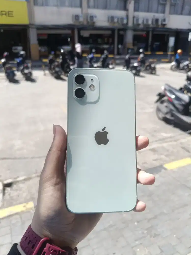 Promo Cicilan iPhone 12