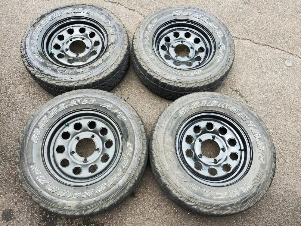 DIJUAL VELG + BAN JIMNY 4PCS