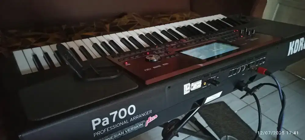 Jual KORG PA 700