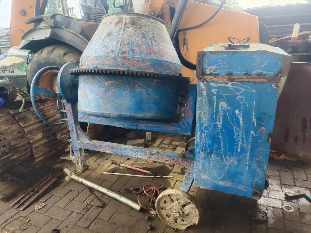 Mesin Molen Pengaduk Cor Semen Beton Siap Kerja
