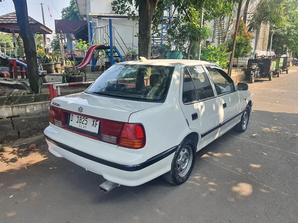 Suzuki Esteem 1993 Bensin