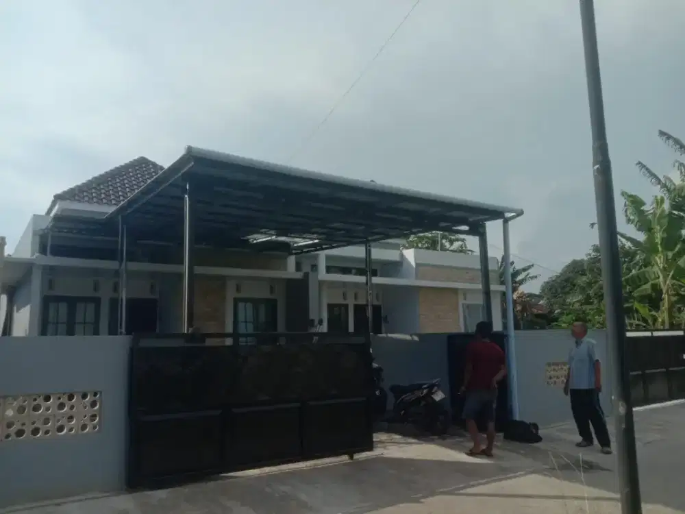 Kanopi baja ringan