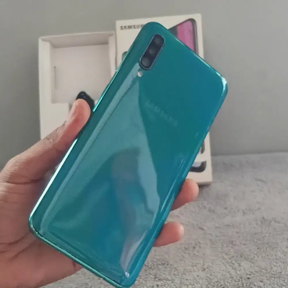 SAMSUNG A50 RAM 4GB (SECOND)