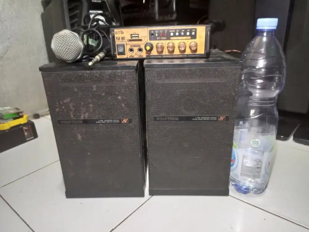 Speker karaoke Polytron