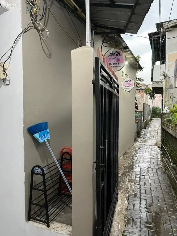 Di jual kost kost an gunung batu