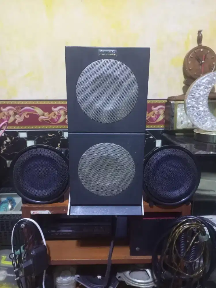 Speker aktif altec lansing dobel subwoofer