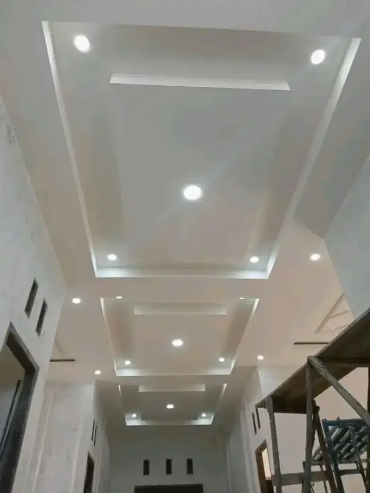 Plafon PVC terpasang plafon