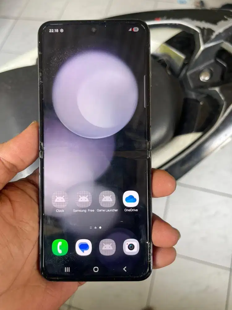 Samsung Z flip 5 8/512Gb second resmi