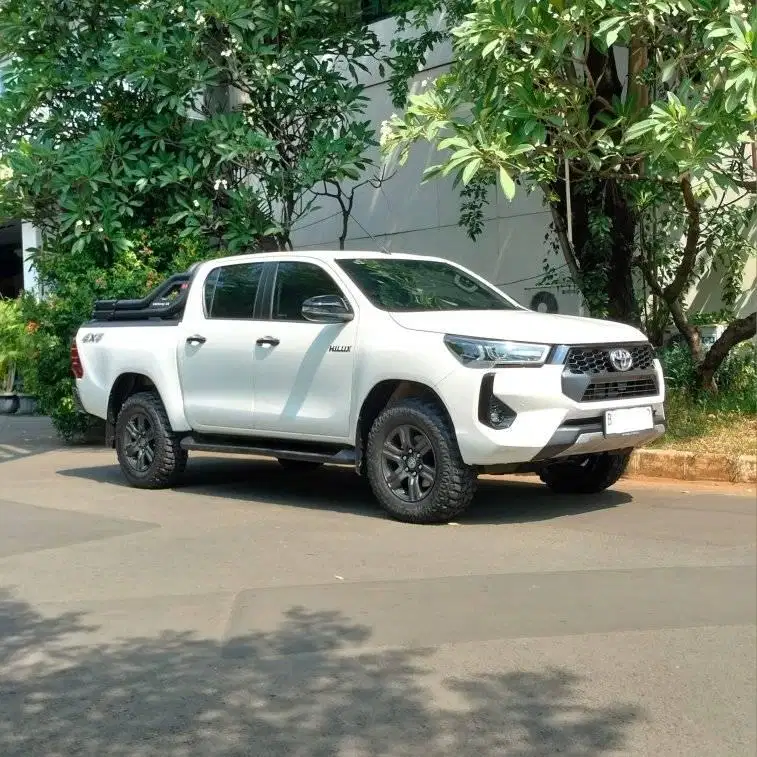 2024 Toyota Hilux V Double Cabin 2.4 AT Diesel Solar
