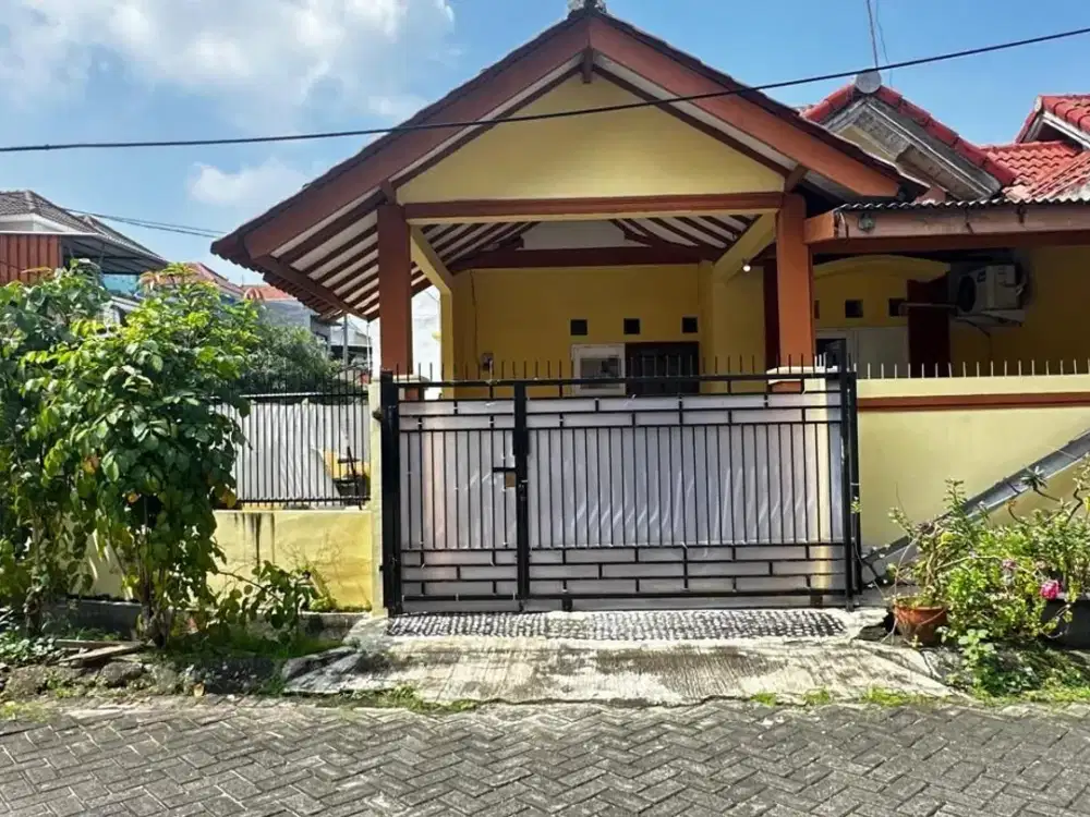 Miliki Rumah Hook di Cluster Taman Harapan baru bekasi (C0570)